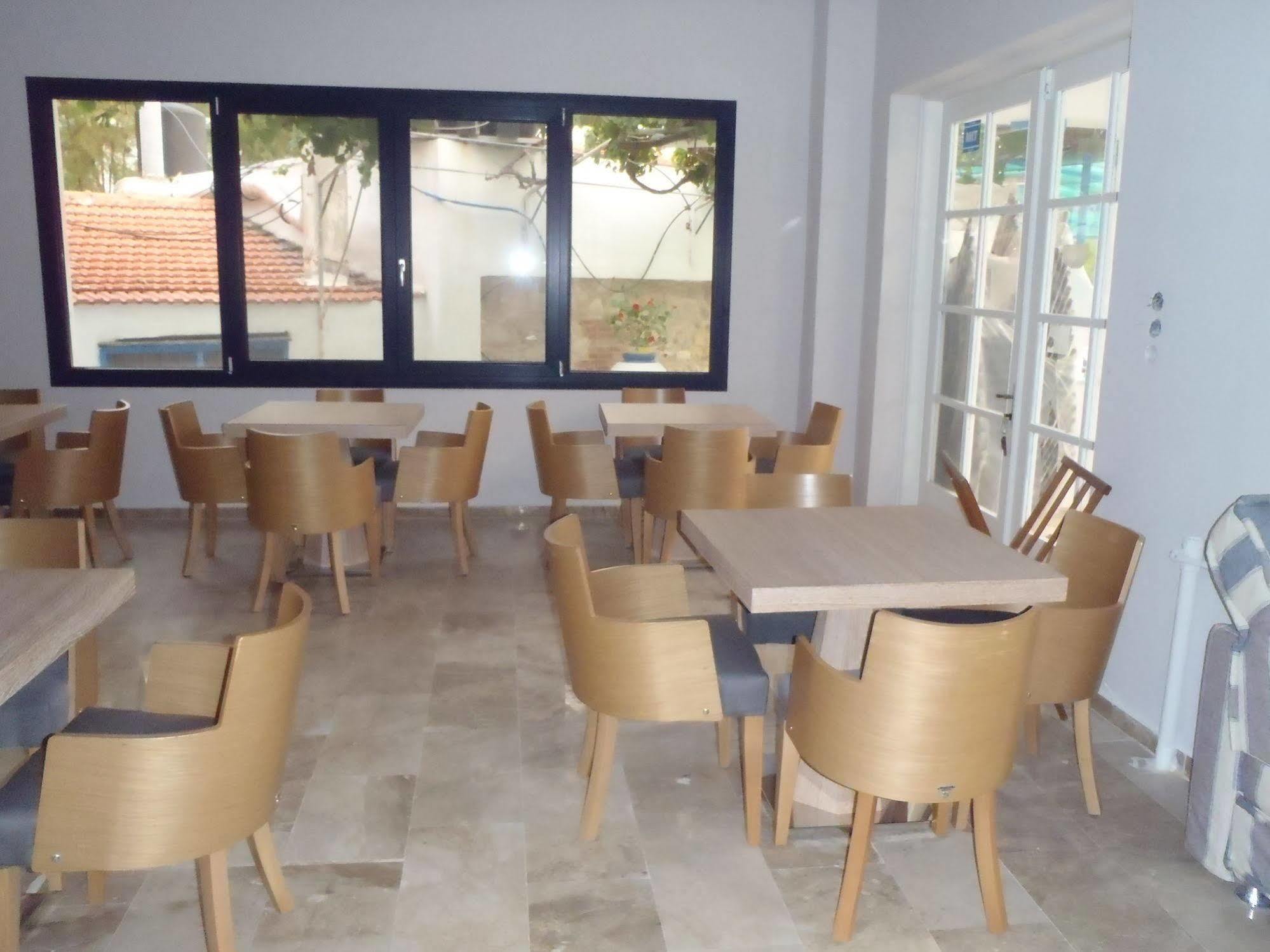 Ilioxenia Apartamento Paralia Agias Foteinis Exterior foto